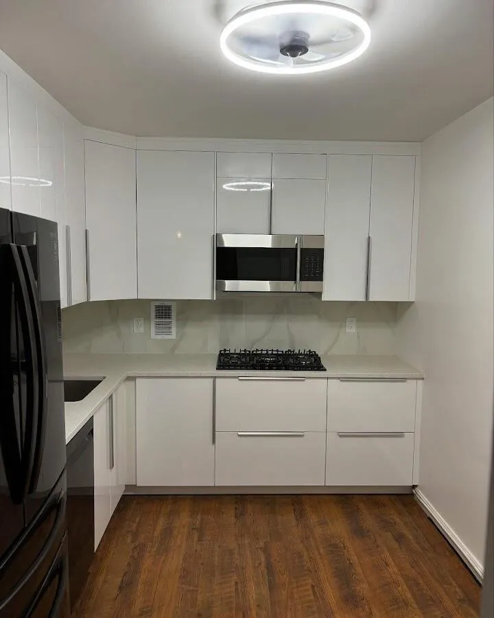 Renovated kitchen with quartz countertops in Pinole
